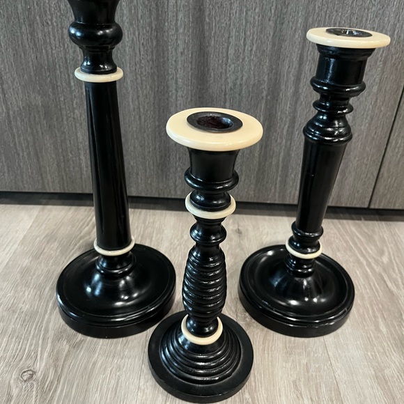 Two's Company Black and Cream Candle Holders - Picture 1 of 6